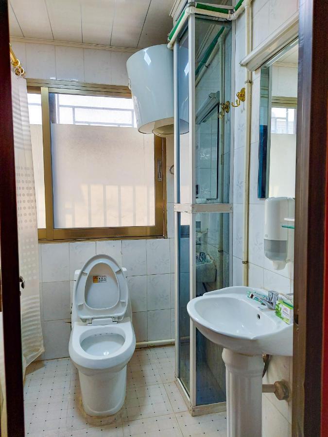 Hotel Relax Кіншаса Екстер'єр фото