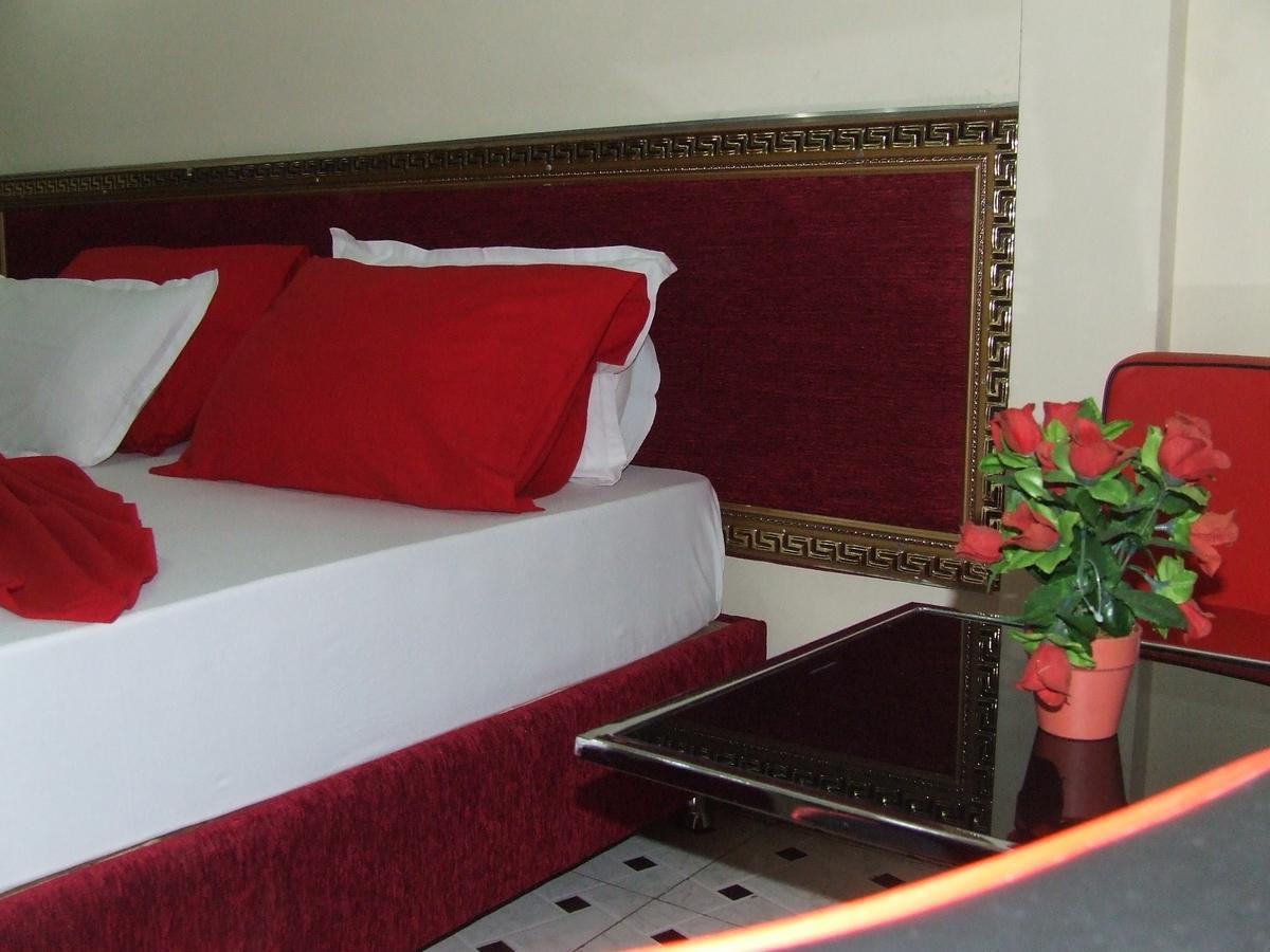 Hotel Relax Кіншаса Екстер'єр фото